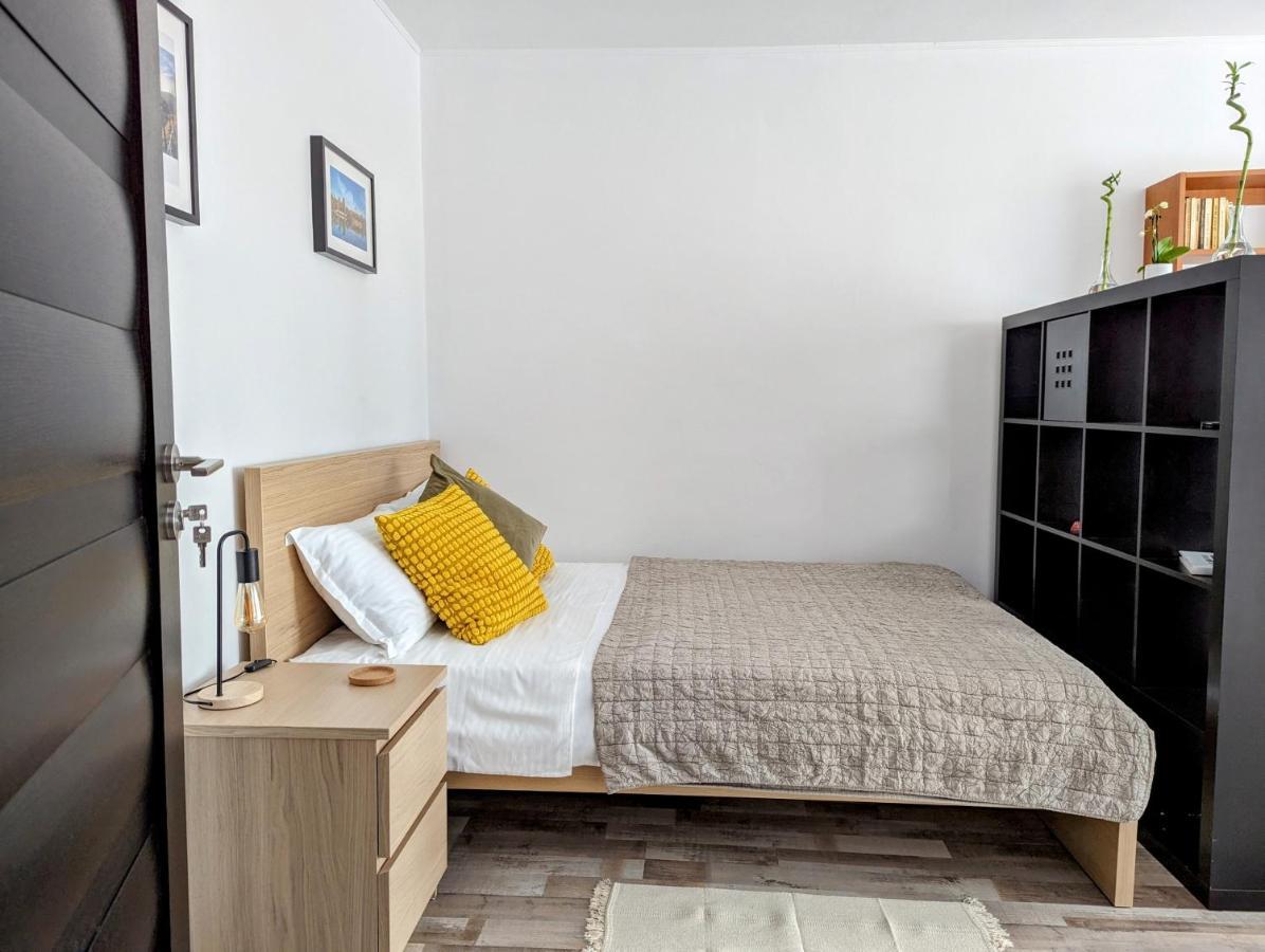 Sebastian Studio Apartment Bukarest Exterior foto