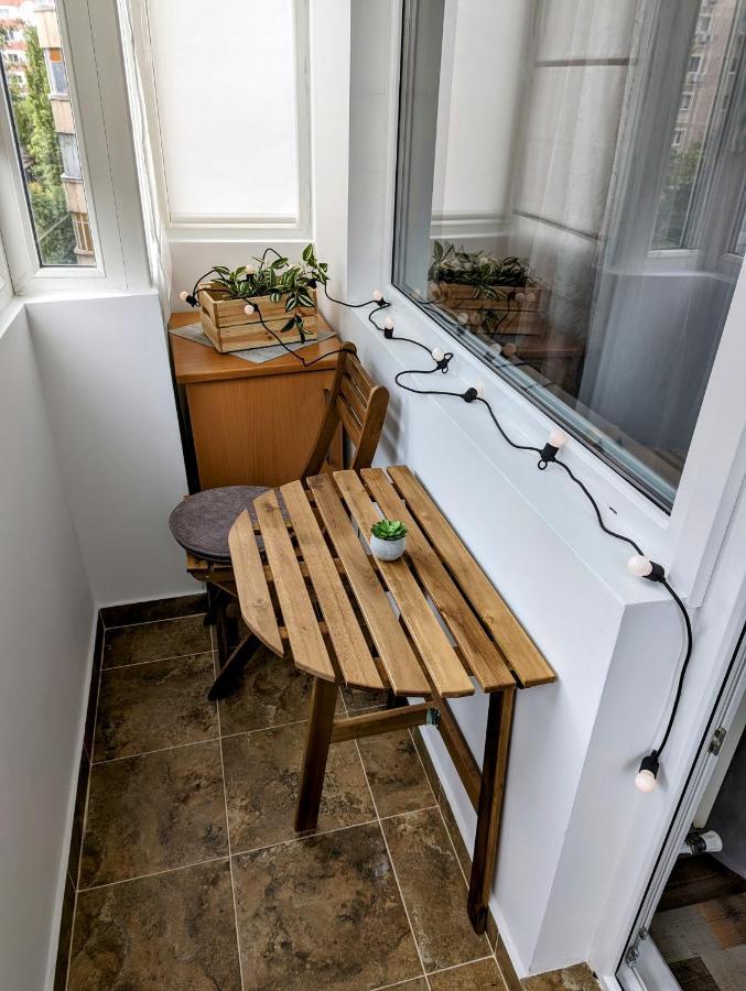 Sebastian Studio Apartment Bukarest Exterior foto