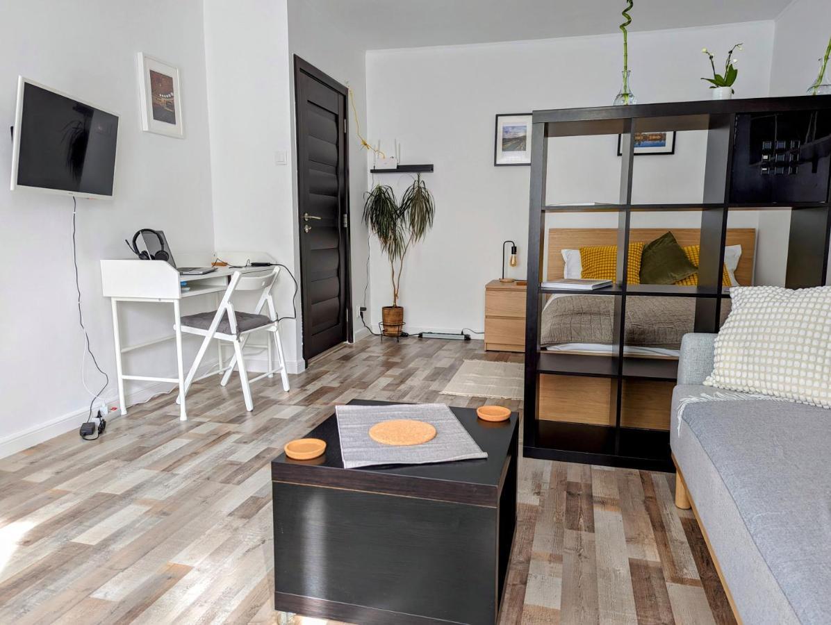 Sebastian Studio Apartment Bukarest Exterior foto